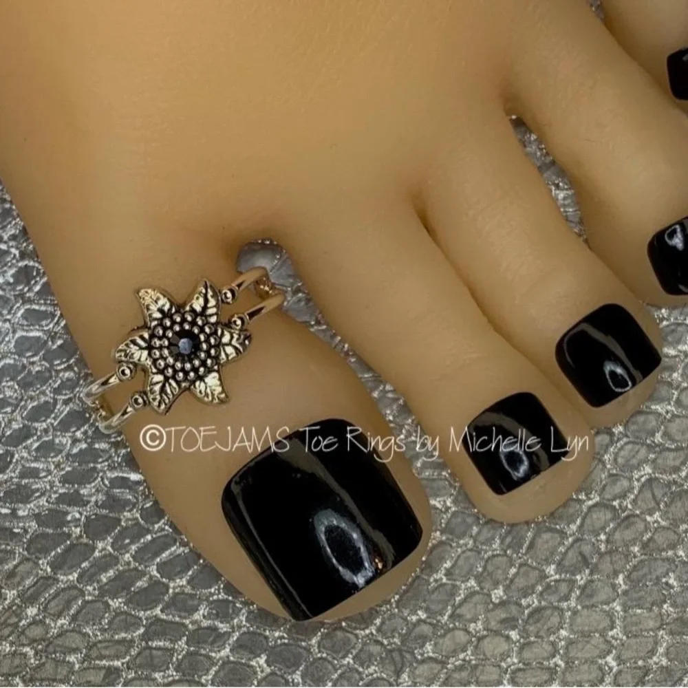 TOE RING Silver and Black Crystal Flower Big Toe Ring - Picture 1 of 1
